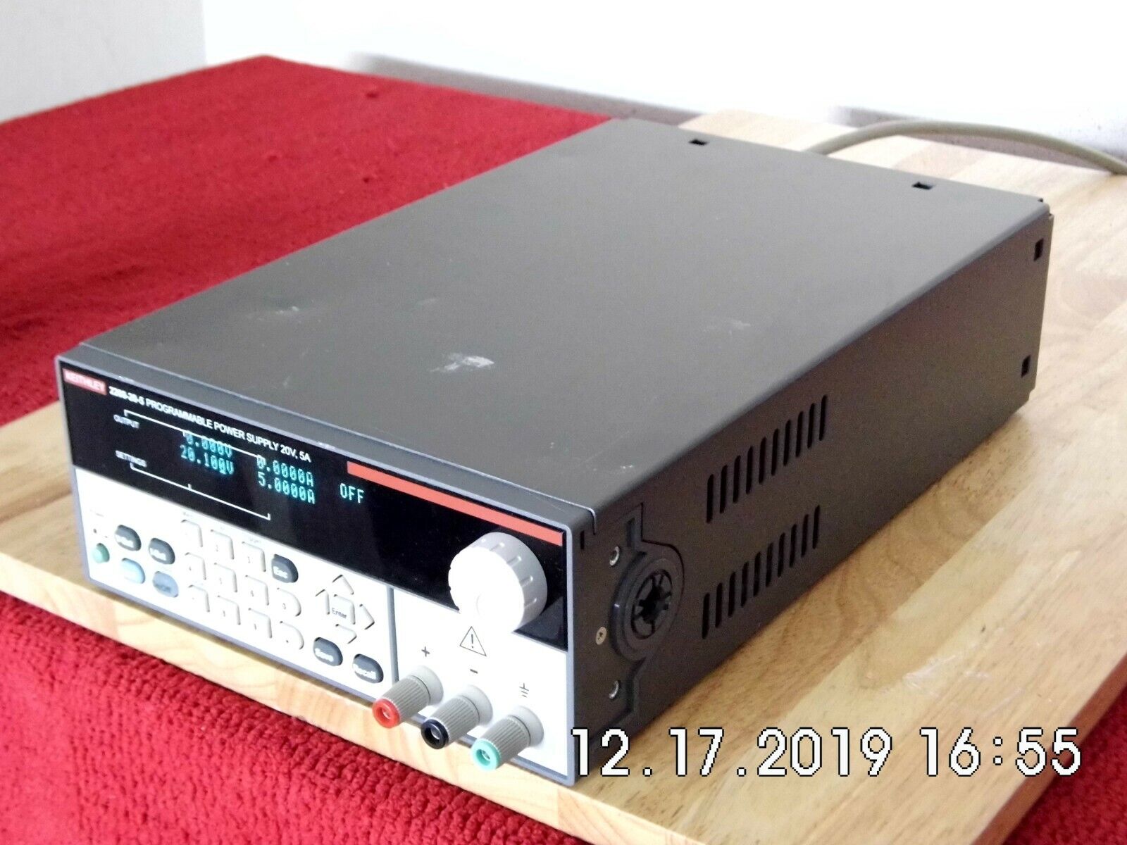 Keithley 2200-20-5 DC Power Supply 20Vdc 5 Amps 100Watts, GPIB & USB Keithley 2200-20-5 DC Power Supply 20Vdc 5 Amps 100Watts, GPIB & USB